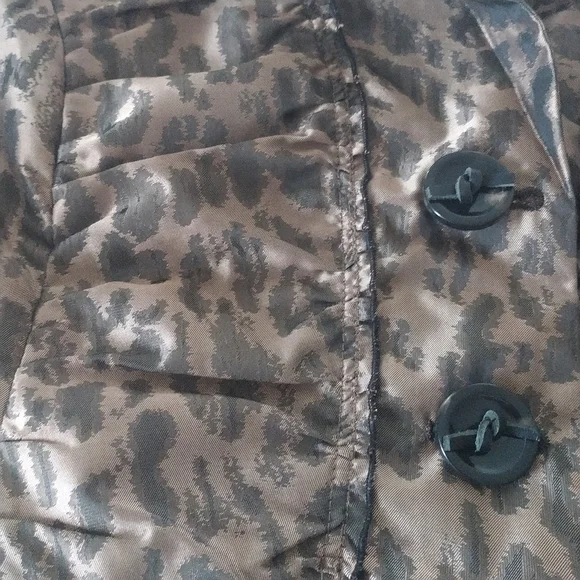 Chico's Animal Print Ruffle Front Blazer Jacket Chico's sz2 - Picture 14 of 14